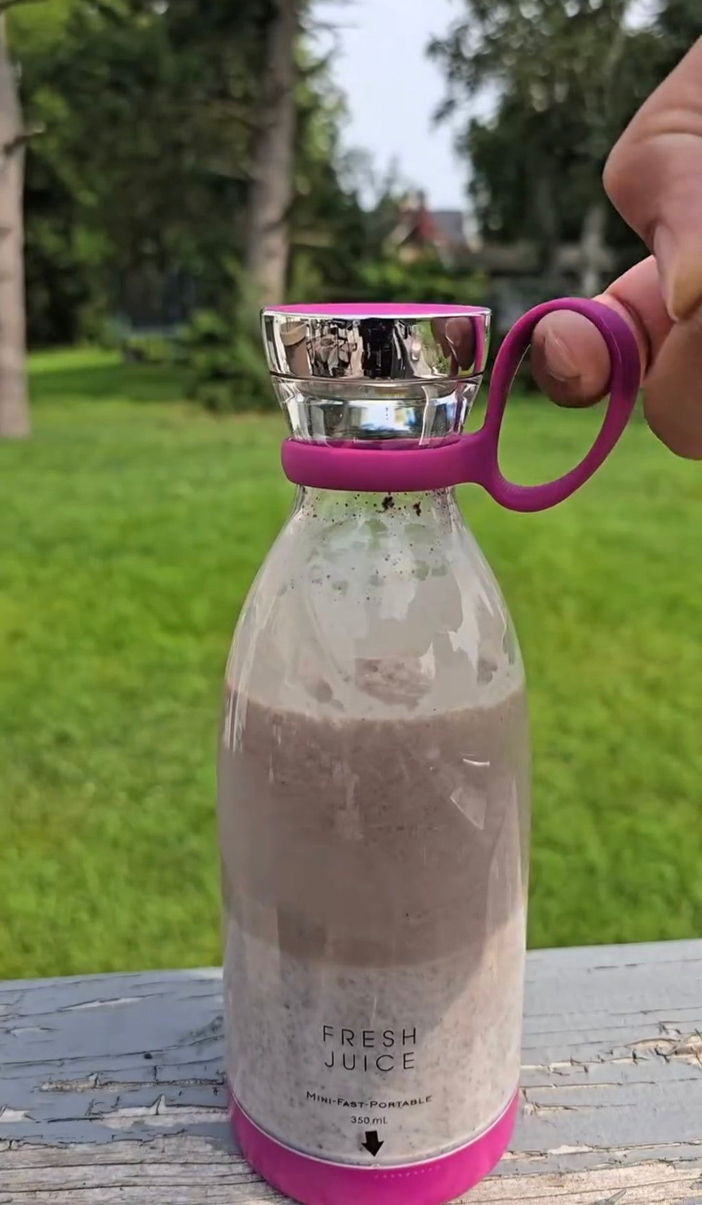 FreshBlend Portable Electric Juicer & Blender Bottle